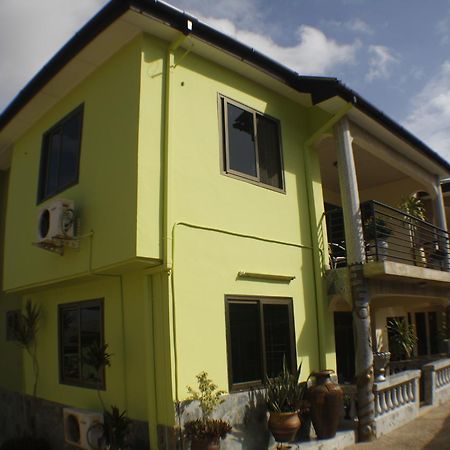 Dokua Royal Hotel Kwabenya Eksteriør bilde